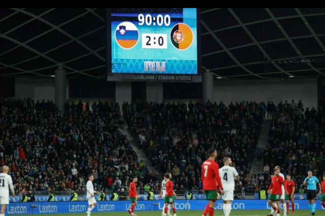 奇异果电脑版-没B费B席有C罗 11连胜作古 葡萄牙首负斯洛文尼亚